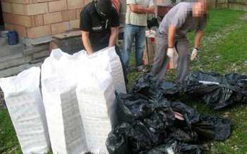 Șapte colete cu ţigări găsite …