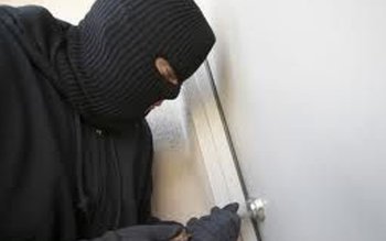 Tineri cercetați pentru furt calificat