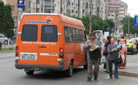 De mâine se scumpesc biletele de maxi-taxi