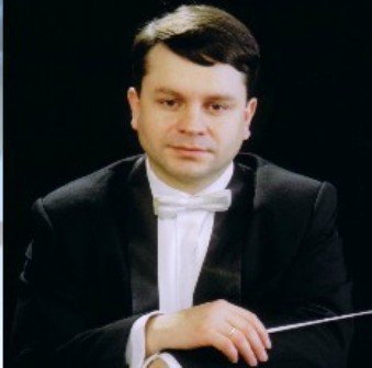 Vineri seară la Filarmonica Botoșani - Concert sinfonic sub bagheta dirijorului MIHAIL AGAFIŢA