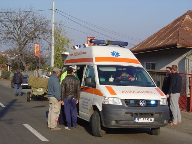 Dorohoi: Căruțaș accidentat grav, de un tânăr de 20 ani