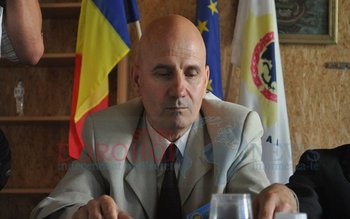 Miting la Dorohoi: Vrem fabrici …