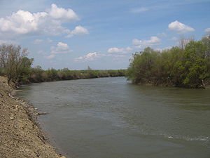 A trecut Prutul înot pentru un loc de muncă