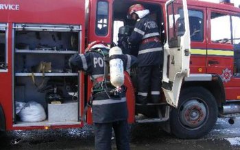 Apartament incendiat de un reşou …