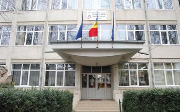 15 elevi de la Liceul …