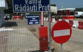 Renault „fals” oprit la graniţă