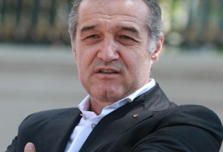 Două ferme din Botoșani țepuite …