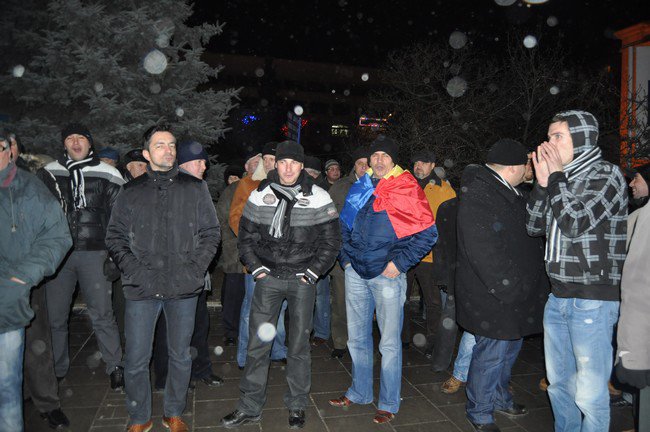 Proteste la Botoşani în această seară alături de oameni politici