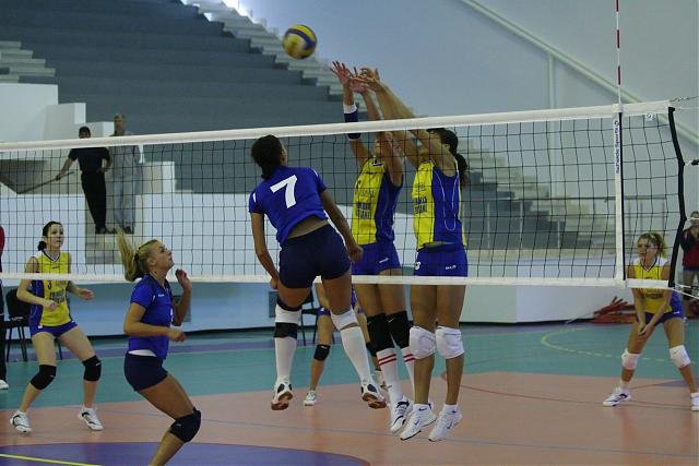 Duş rece al formaţiei Pro Volei care a pierdut cu 3-0 la Rapid