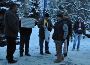 Membrii Partidului Poporului alungaţi din Piaţa Revoluţiei