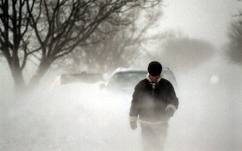 Riscăm să rămânem cu drumurile …