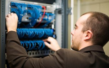 Francezii caută specialişti români în …