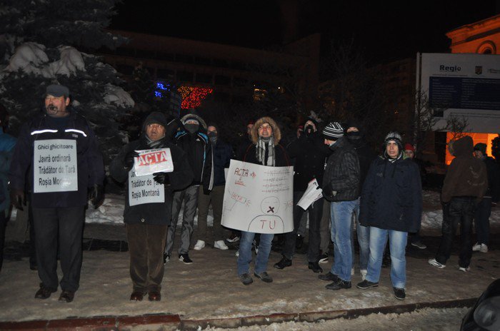 Frigul nu i-a determinat pe botoşăneni să renunţe la proteste