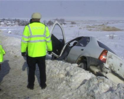 Accident de circulaţie la Cerviceşti cu trei răniţi