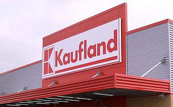 Hipermarketul Kaufland a rămas fără produse datorită drumurilor înzăpezite