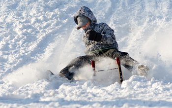 Copil lovit de o autoutilitară …