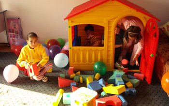 26 de creşe şi gradiniţe …