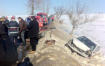 Grav accident de circulaţie cu …