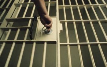 Dorohoian reţinut pentru şantajarea unui …