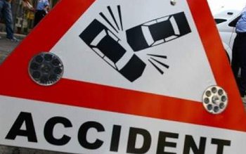 Bătrân acroşat de un microbuz …