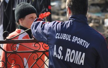 AS Roma a oferit flori …