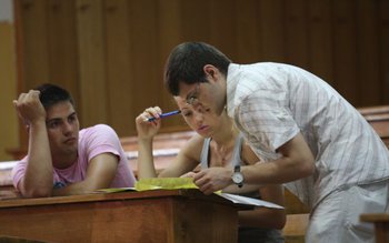 Folosirea mediilor din timpul liceului …