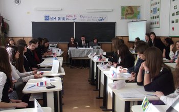 Liceul de Ştiinţe ale Naturii …