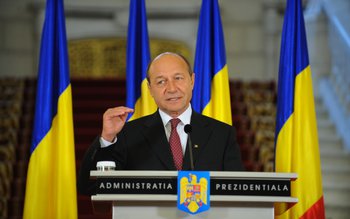 Avertismentul lui Băsescu: Ce le-a …