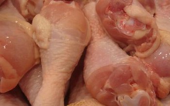 Carne alterată comercializată la Botoşani