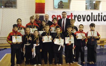 Noi medalii obținute de sportivi …