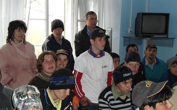 Acţiuni de voluntariat şi parteneriate …