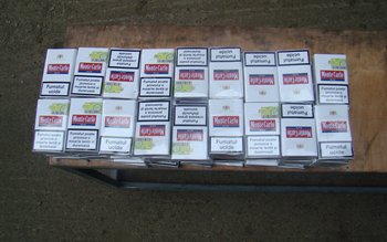 Portiere dublate cu ţigări de …