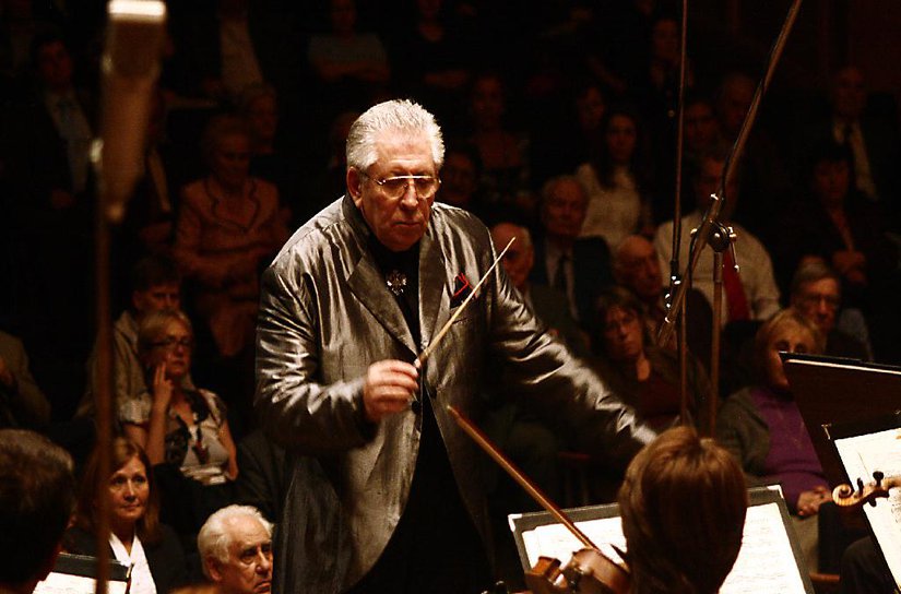 Filarmonica Botoşani: Concert simfonic sub bagheta dirijorului Ilarion Ionescu Galaţi