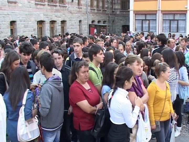 Cătălina Lupaşcu – despre acţiunile de 1 mai privind aducerea elevilor la manifestări publice