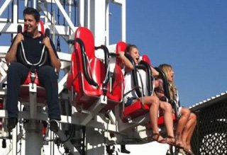 Deliei îi place adrenalina! Vezi …