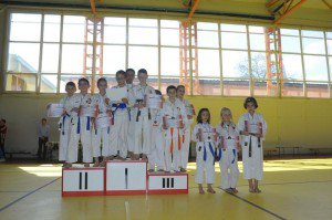 Medalii cucerite de dorohoieni la cupa de karate shotokan „WANKAN Săcele”