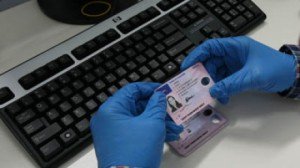 Un ofiţer sub acoperire a …