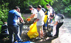 Judeţul Botoşani este în top la numărul de voluntari pentru campania „Let’s Do It, Romania!”