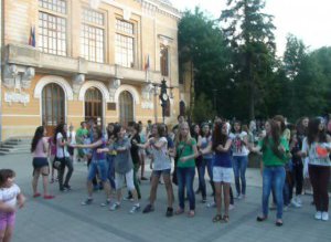 „Instantanee Culturale Botosanene”, pe Pietonalul …