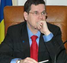 Ministrul Dezvoltării a criticat PDL …