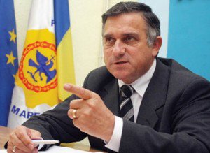 Botoşănenii îndemnaţi de Gheorghe Funar să voteze cu capul, nu cu inima