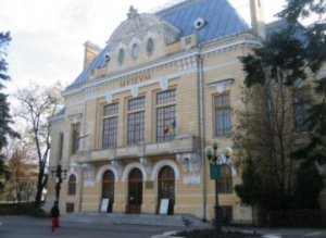 Expoziţie de pictură la Muzeul …