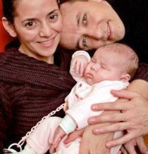 Analia Selis a devenit mamă …