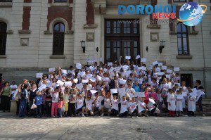Vezi câştigătorii crosului copiilor organizat în a doua zi de spectacol la Zilele Copilului Dorohoi