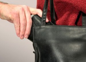 Două femei surprinse în timp …