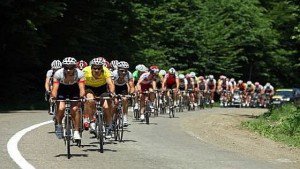 Caravana ciclistă ajunge astăzi la …