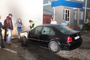 Autoturismul unui procuror DIICOT Botoşani a fost incendiată