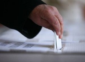 Vezi rezultatele oficiale parţiale pentru …