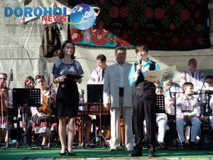 Regal artistic, în prima zi a Festivalului Național de muzică populară „Mugurelul”