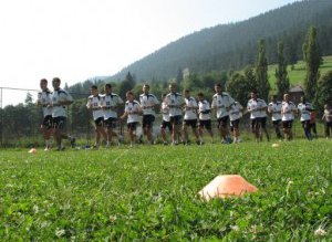 Lotul si staff-ul echipei FC …